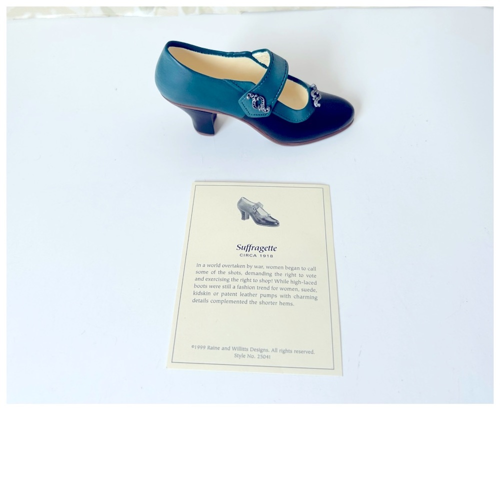 Just The Right Shoe Suffragette Miniature Shoe by Raine 25041 Signed COA NIB - Picture 2 of 3